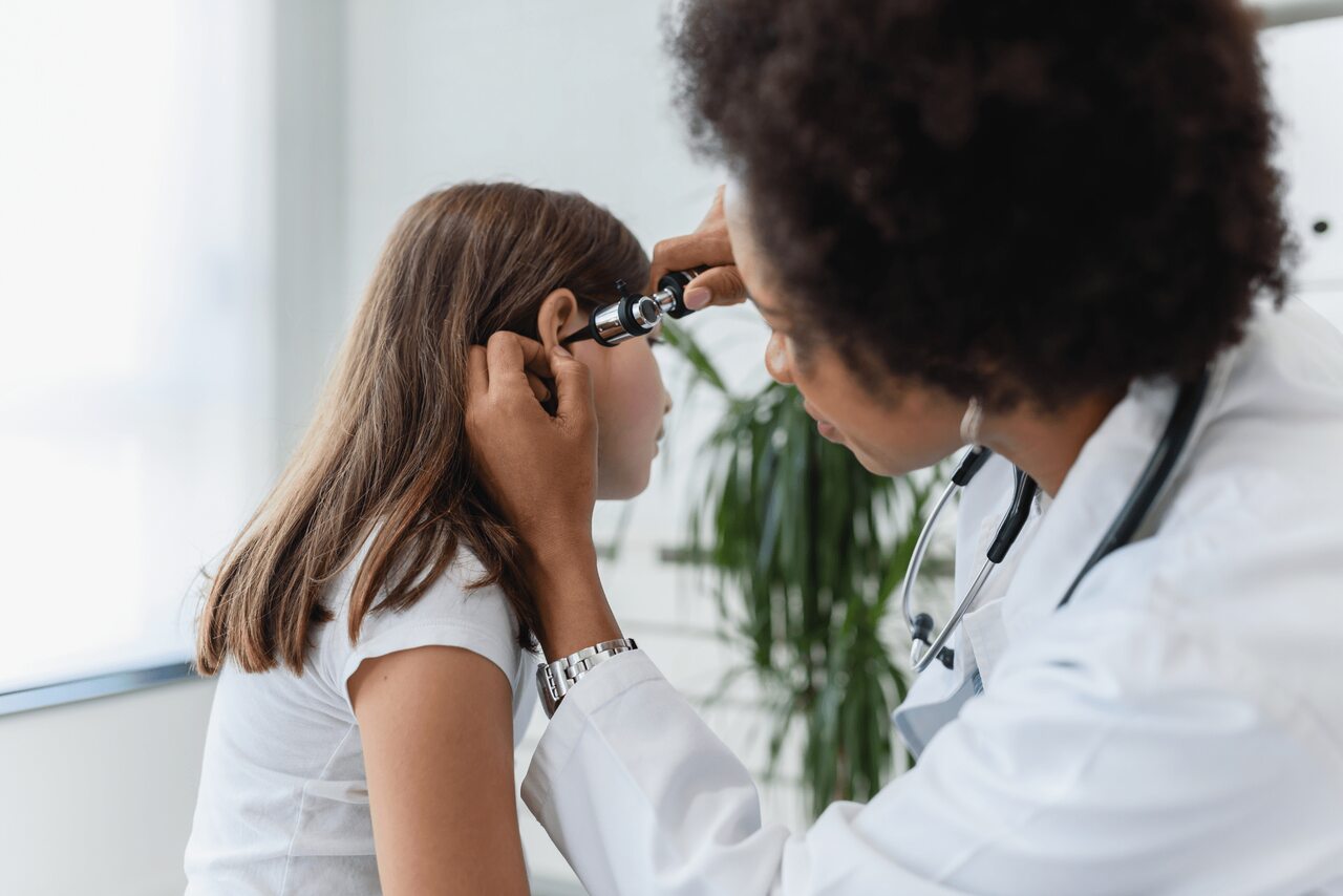 Do desconforto ao cuidado: como lidar com a otite infantil